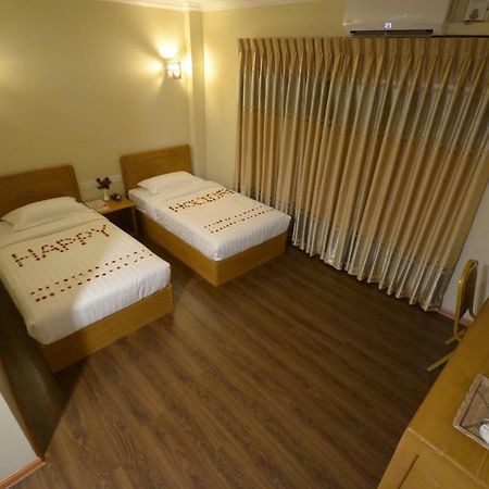 Inle Strand Hotel Nyaungshwe Exteriör bild