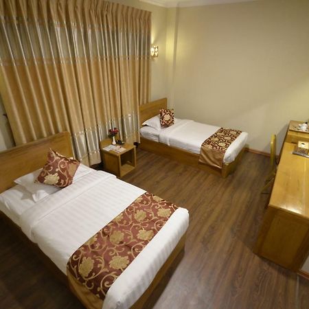 Inle Strand Hotel Nyaungshwe Exteriör bild